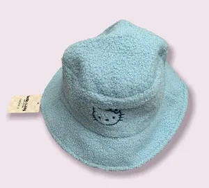 Bucket Hat thumbnail 1