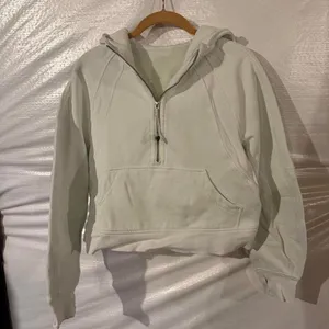 Lululemon Women's Green Hoodie thumbnail 2