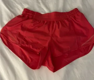 Lululemon hottie hots 2.5 low rise  thumbnail 1