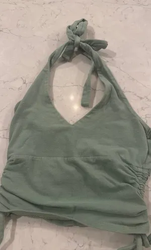 Hollister Top thumbnail 1