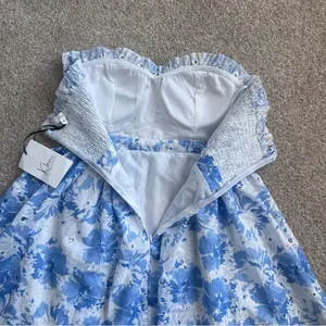 NWT Kelsis Blue and White Floral Strapless Mini Dress Size Medium thumbnail 8