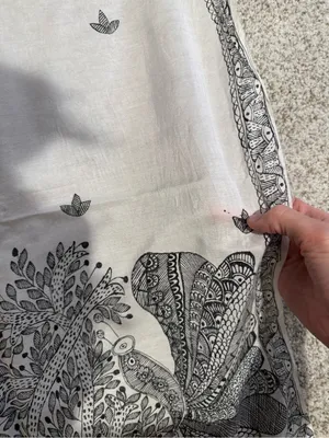 Fine Indian Kalamkari Peacock Floral Scarf Stole Dupatta White Black thumbnail 4