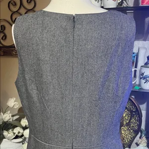 Banana Republic gray sheath dress with square neckline size 14 Wool dress thumbnail 5
