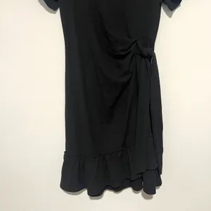 A Pea in the Pod Black Short Sleeve Maternity Dress thumbnail 6