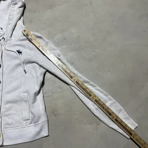Vintage Abercrombie & Fitch Women's White Y2K 90s Hoodie SZ Small Marks* 2000s thumbnail 5