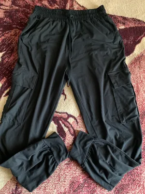 Black Joggers Size M thumbnail 1