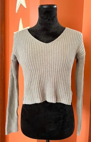 5/$25‼️ Wild fable Ribbed V-Neck Women's longsleeve top thumbnail 1
