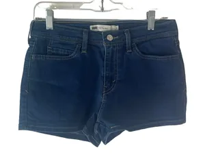 Levi's Women's Size 7 Waist 28 High Rise‎ Short Dark Wash thumbnail 1