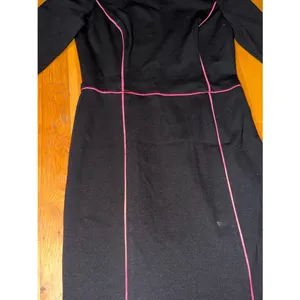 Banana Republic Black Sheath Dress Pink Trim Size 4 Fitted Work L-Sleeve Dress thumbnail 3