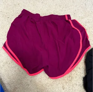 Nike shorts thumbnail 2