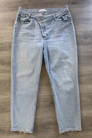 Abercrombie & Fitch The Dad High Rise Criss Cross Light Wash Jeans Size 14s/32 thumbnail 1
