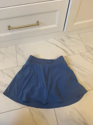 Lululemon skirt size 2 thumbnail 2