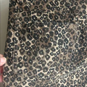 J. McLaughlin Lexi Leopard Print Straight Leg Jeans Size 6 thumbnail 11