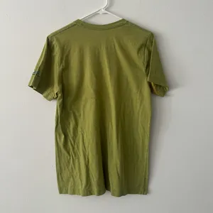Bella+Canvas Caltech Green T-Shirt Size Medium thumbnail 9