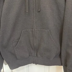 Fruit of the Loom Zip Up Hooded Sweatshirt in Grey thumbnail 2
