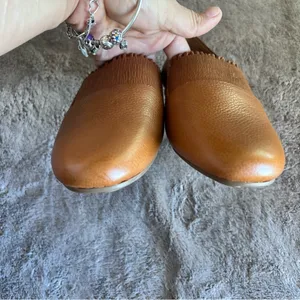 Gentle Souls by Kenneth Cole Leather Flats thumbnail 4