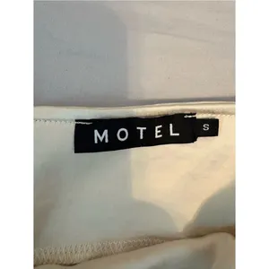 Motel Satin Ivory Mini Skirt Side Slit Y2K Size Small thumbnail 2