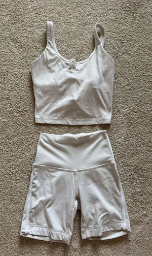Lululemon cream set  thumbnail 1