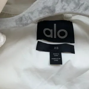 Alo Yoga Faux Leather Power Hour Full Zip Cropped Jacket Ivory XS thumbnail 9