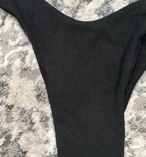 Zaful Monochrome Black & White Halter Bikini thumbnail 7