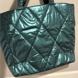 NWT! Victoria's Secret Green Silver Quilted Tote Bag thumbnail 8
