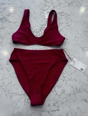 NWT Quince Cherry Red Italian Plunge Bikini Top & High Rise High Leg Bottom Lrg thumbnail 1