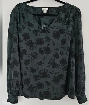 Ava & Viv Hunter green silk blouse w, black floral print. thumbnail 1