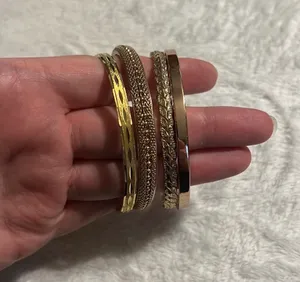 4 Gold Tone Bangle Lot thumbnail 4