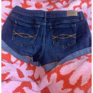 Abercrombie Jean Shorts thumbnail 3