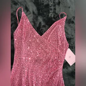 Hello Molly Twilight Dancer Sequin Dress in Lipstick Pink Size 6 (Medium) NWT thumbnail 9