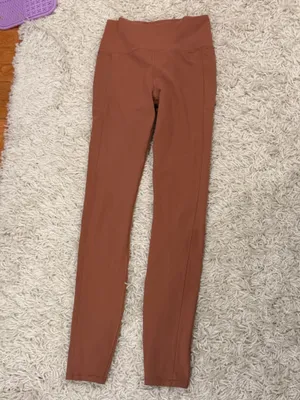 Vuori studio pocket High-Waist Leggings thumbnail 3