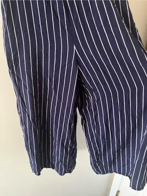 Old Navy Blue White Striped Wide Leg Jumpsuit Medium Coastal Nautical Beach thumbnail 4