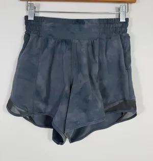 Lululemon Hotty Hot High Rise Shorts Size 4 Gray Tie Dye Lined 4” thumbnail 1