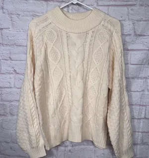 52Seven Women’s Cream Cable Knit Sweater Size Large thumbnail 1