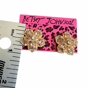 Betsey Johnson Pink Rhinestone Flower Statement Stud Earrings thumbnail 6