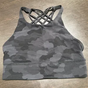 Lululemon Free To Be Bra thumbnail 1