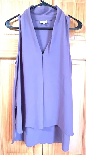 Wilfred Aritzia Nuit Blouse Purple Sleeveless V-Neck Draped High Low Hem Small thumbnail 1