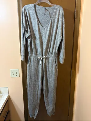 Vuori Long Sleeve Lux Jumpsuit in Clay Heather Gray thumbnail 3