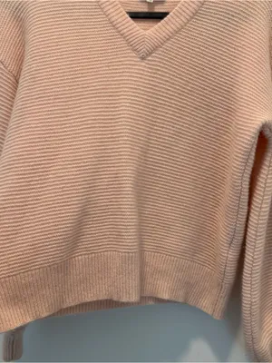 Madewell 100% cashmere V-Neck Sweater size s thumbnail 2