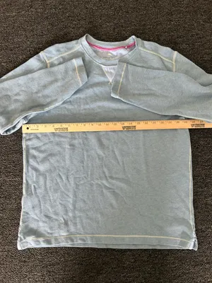 Tommy Bahama 100% cotton light blue crewneck top. Size medium. thumbnail 2