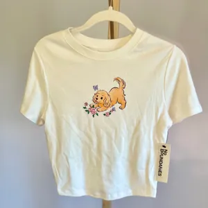 No Boundaries Womens Puppy‎ Graphic Baby Tee Cream White Ribbed Crop Top Size M thumbnail 1