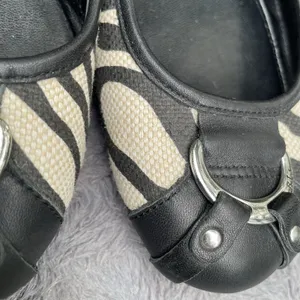 Zebra Ballet Flats Lauren Ralph Lauren Abigail II Black White Buckle Size 8B thumbnail 16