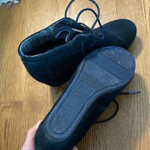 TOMS Black Suede Wedge Ankle Boots Lace Up Women US 6.5 Wide‎ thumbnail 5