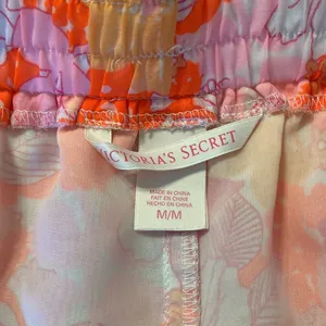 Victoria's Secret shorts size M very colorful for summer thumbnail 2