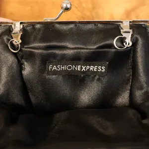 Vintage 90s Y2K Fashion Express Beaded Kiss Lock Clutch Womens Black Evening thumbnail 4