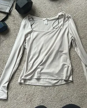 H&M Top thumbnail 1