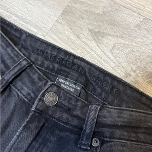 •AMERICAN EAGLE• MOM STRAIGHT JEANS thumbnail 10