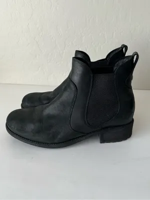 UGG Bonham Suede Sherpa Lined Winter Chelsea Boots Black Size Women’s 10 thumbnail 4