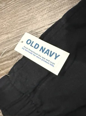 NWT Old Navy Black Cotton High-Rise 4" Inseam Shorts thumbnail 4