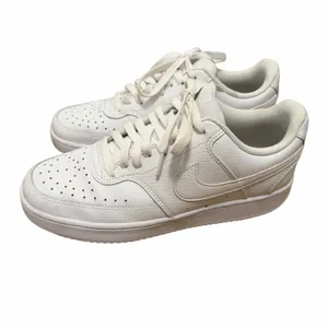 Nike White Court Vision Low Sneakers Sz 8.5 thumbnail 3